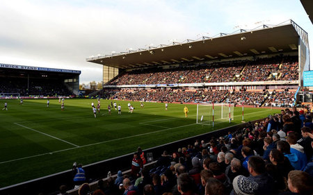 图赫尔更看 图赫尔更看